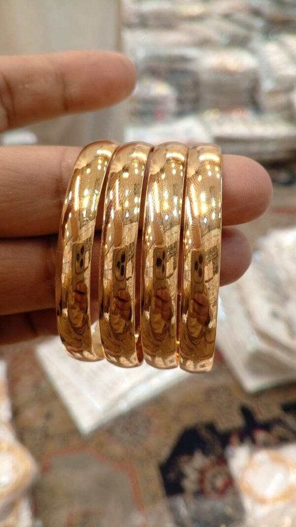 Gold Bangles: Discover Classic and Modern Designs